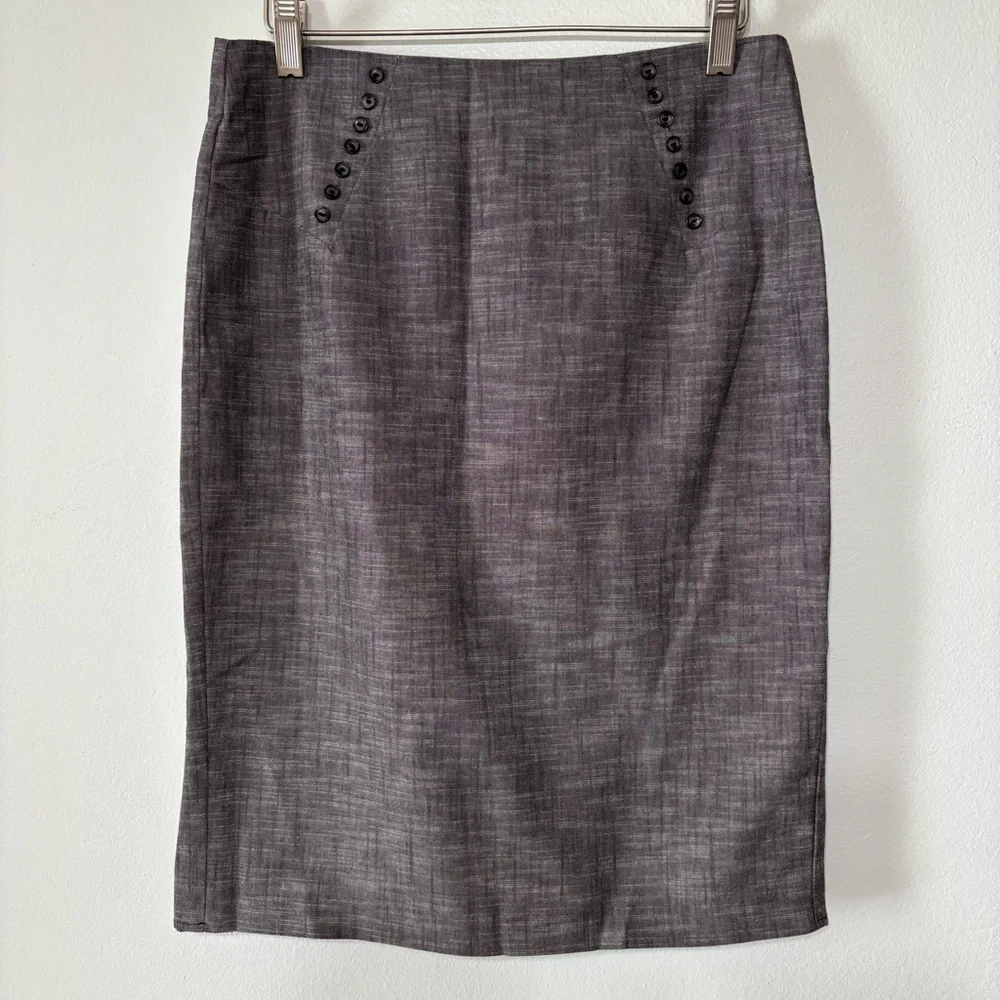 I.Z Byer California Dark Gray Business Office Skirt W/ Button Detail Size 7